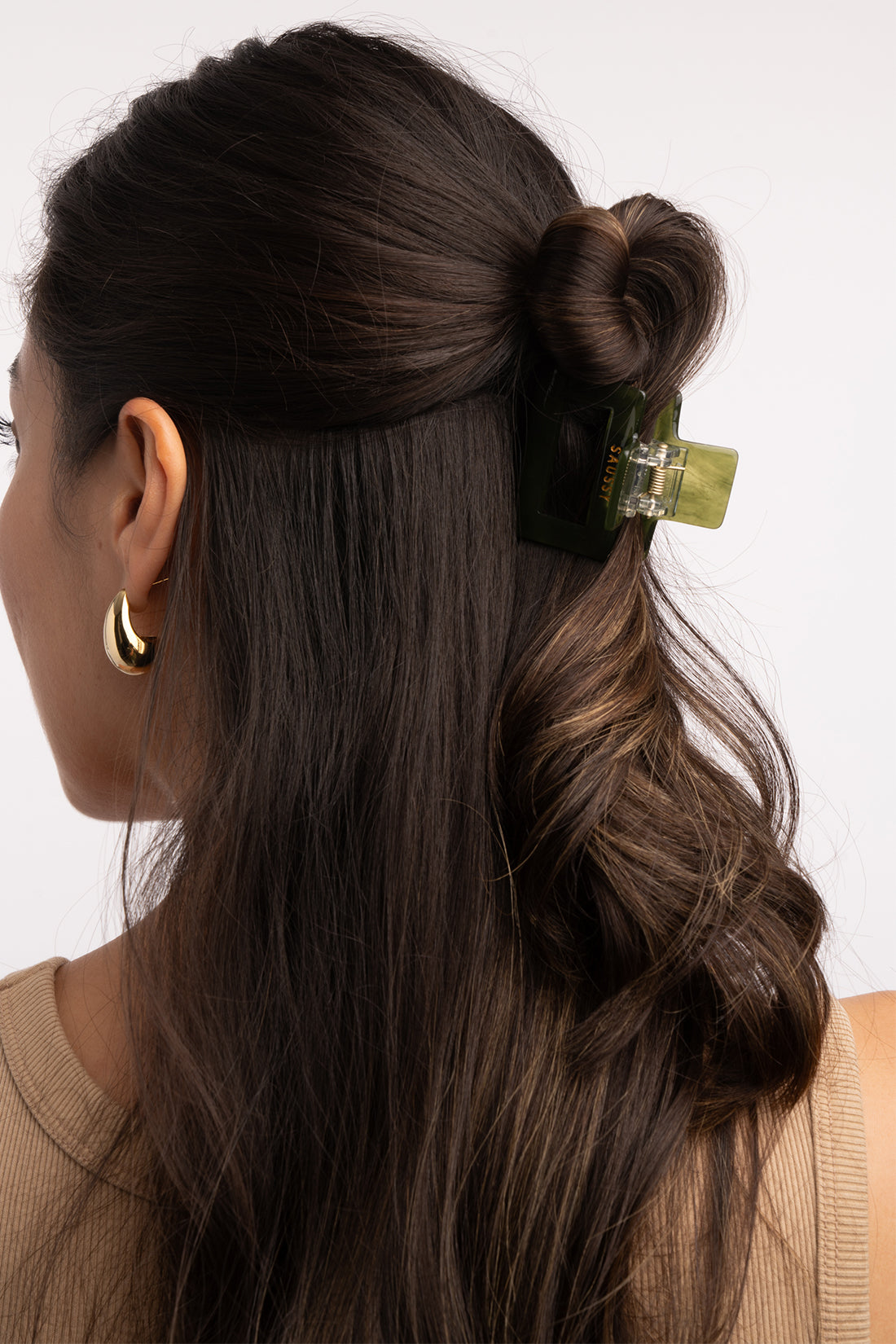 SQUARE HAIR CLAW CLIP IN GREEN