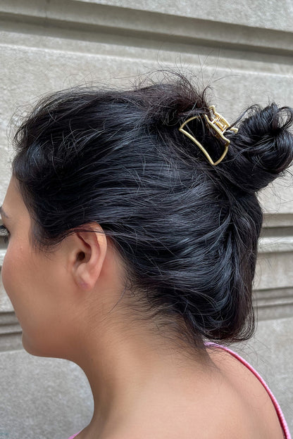 CAT CLAW CLIP IN MATTE GOLD