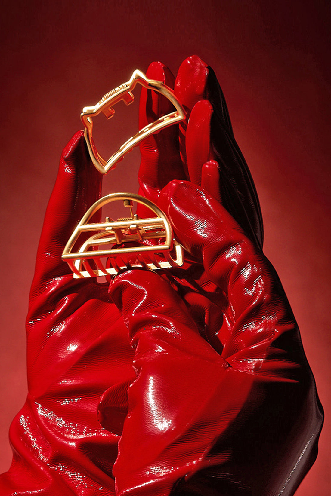 CAT CLAW CLIP IN MATTE GOLD