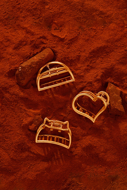 CAT CLAW CLIP IN MATTE GOLD