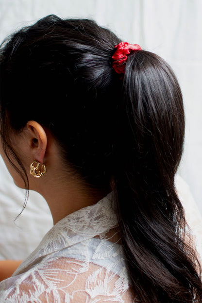 SMALL SILK SATIN SCRUNCHIES 2 PC SET IN NAVY BLUE